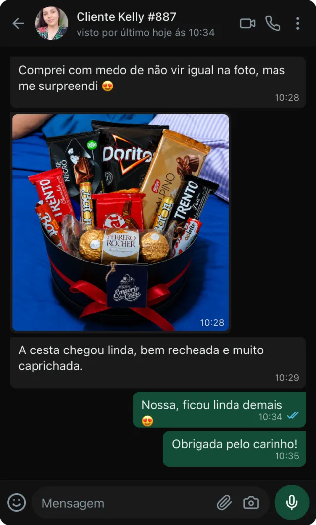 Depoimento no WhatsApp: comprei com medo de não vir igual na foto, mas me surpreendi — a cesta chegou linda, bem recheada e muito caprichada